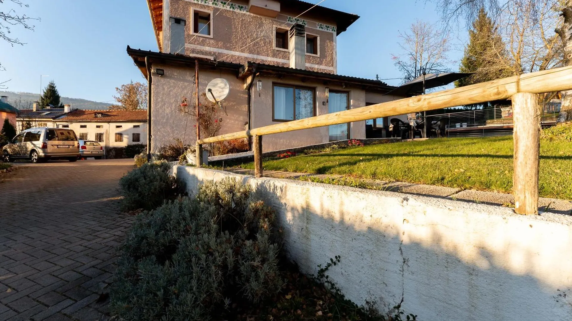 5 Minuti Da Asiago - Garage E Bbq Roana Apartment